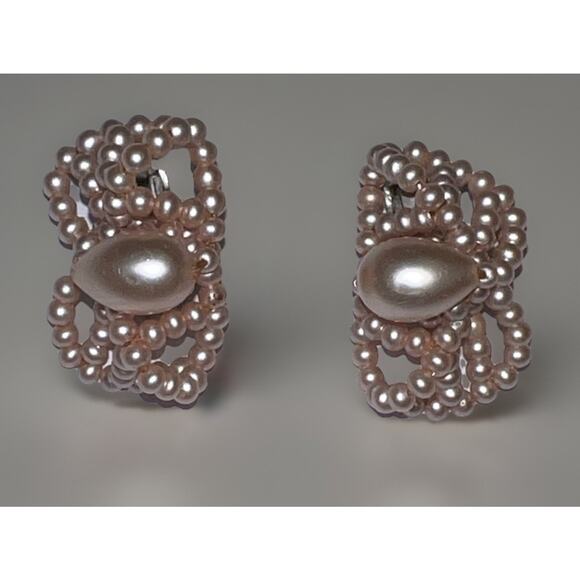 Vintage MCM Champagne Cluster Earrings - Clip-Ons Costume Beaded Glam - 1" - Picture 1 of 5